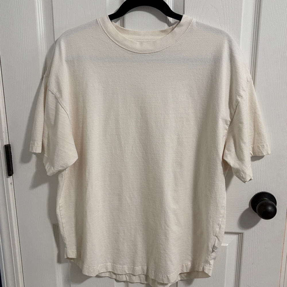 Urban Outfitters Men’s Standard Cloth Heavyweight Tee